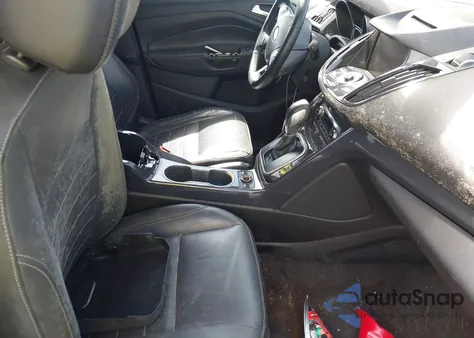 2014 Ford Escape Titanium z USA, uszkodzony, nr VIN 1FMCU0J99EUA27367